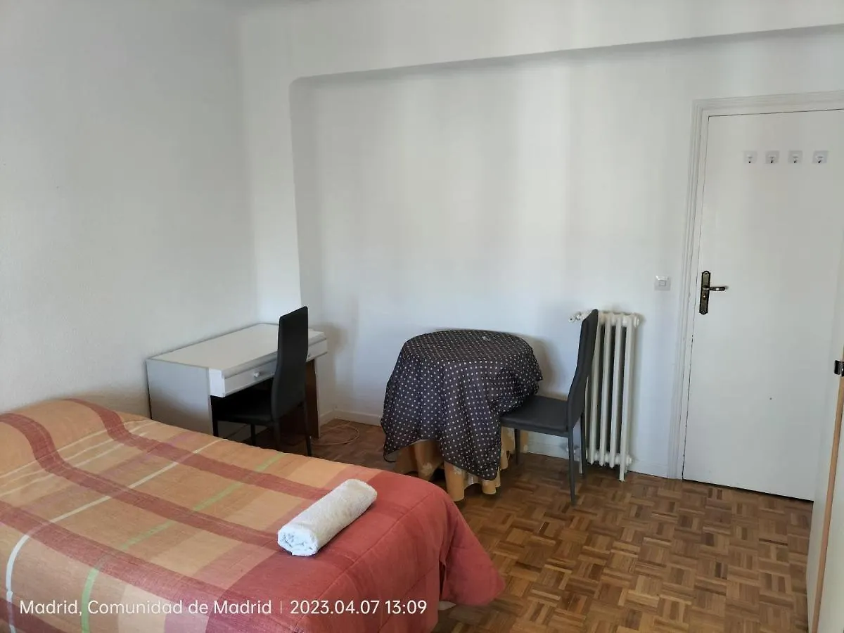 Habitaciones En Piso Con Bano Y Cocina Compartido Madrid