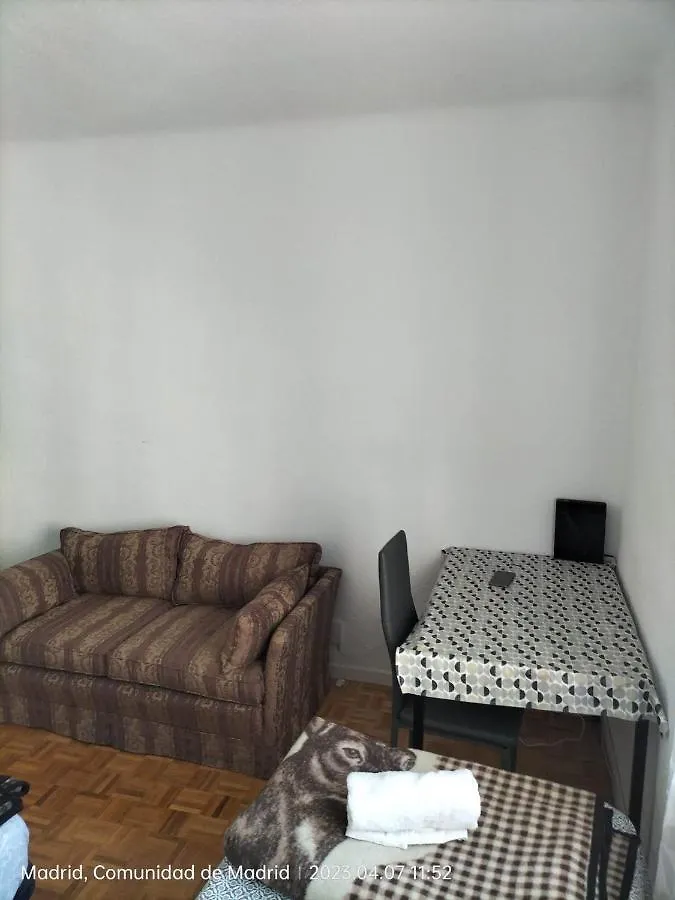 Homestay szállás Habitaciones En Piso Con Bano Y Cocina Compartido Madrid Spanyolország